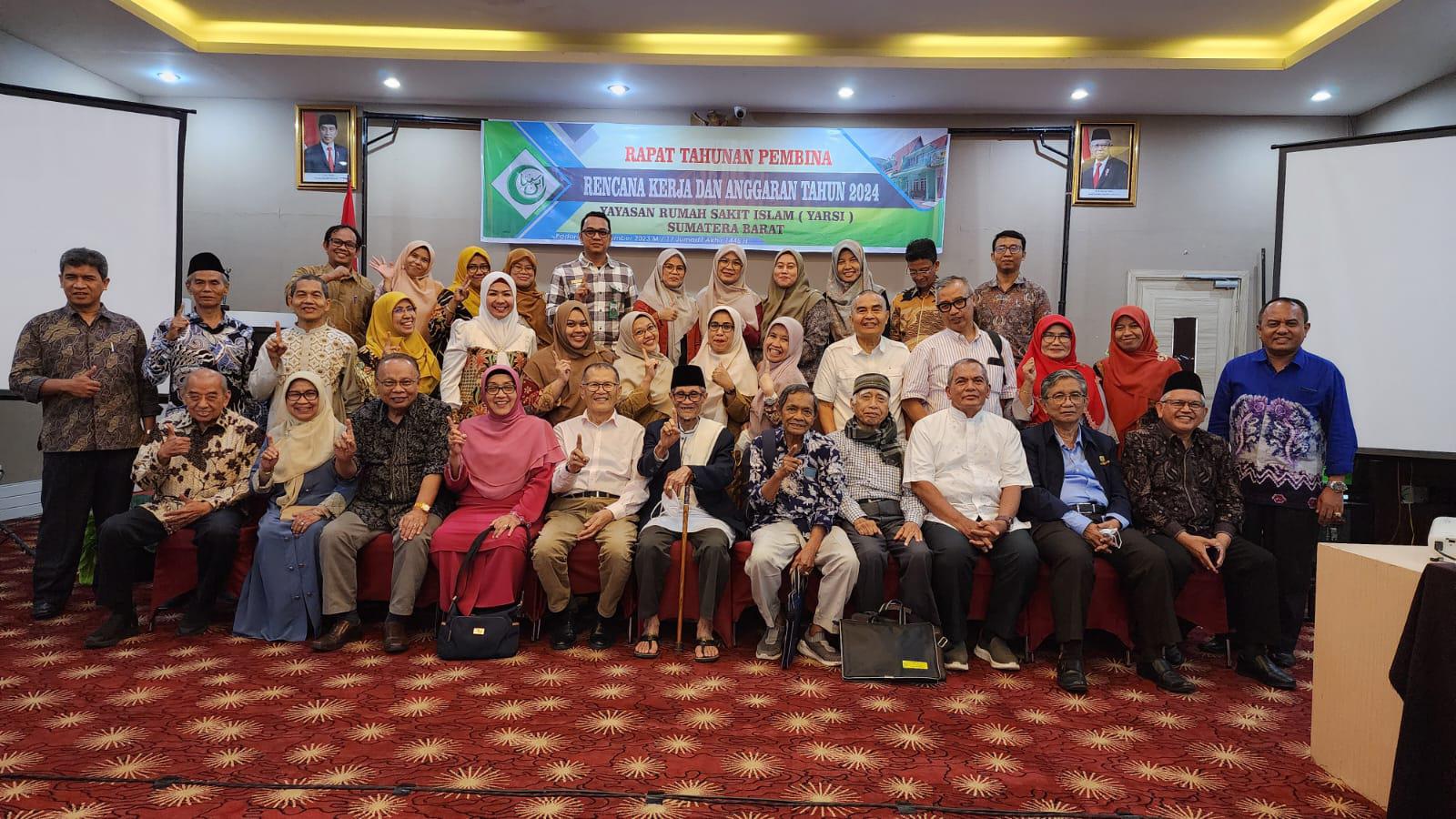 Pusat Layanan Unggulan Berstandar Nasional